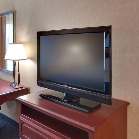 Holiday Inn Express Jamestown By Ihg מראה חיצוני תמונה