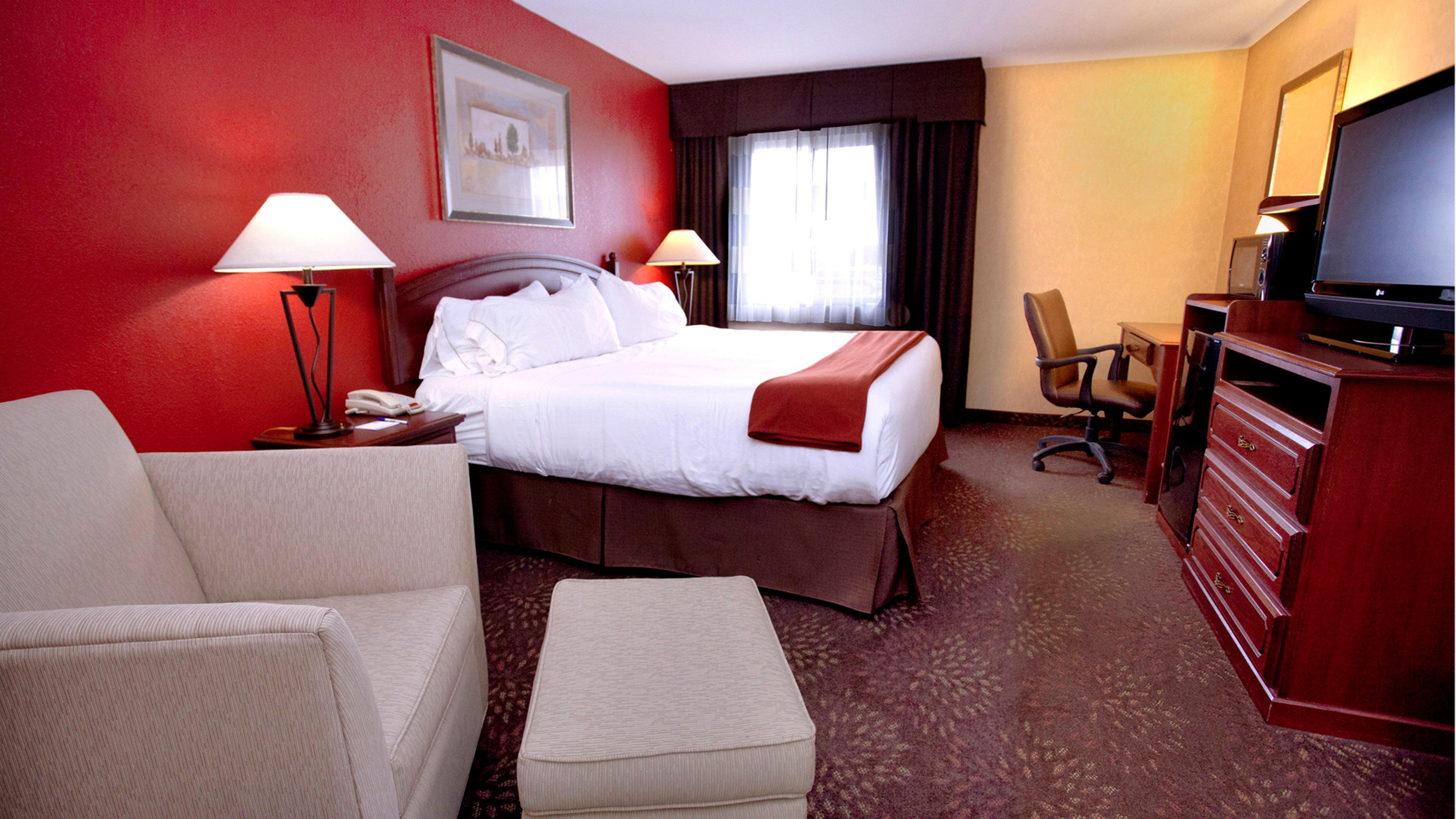 Holiday Inn Express Jamestown By Ihg מראה חיצוני תמונה
