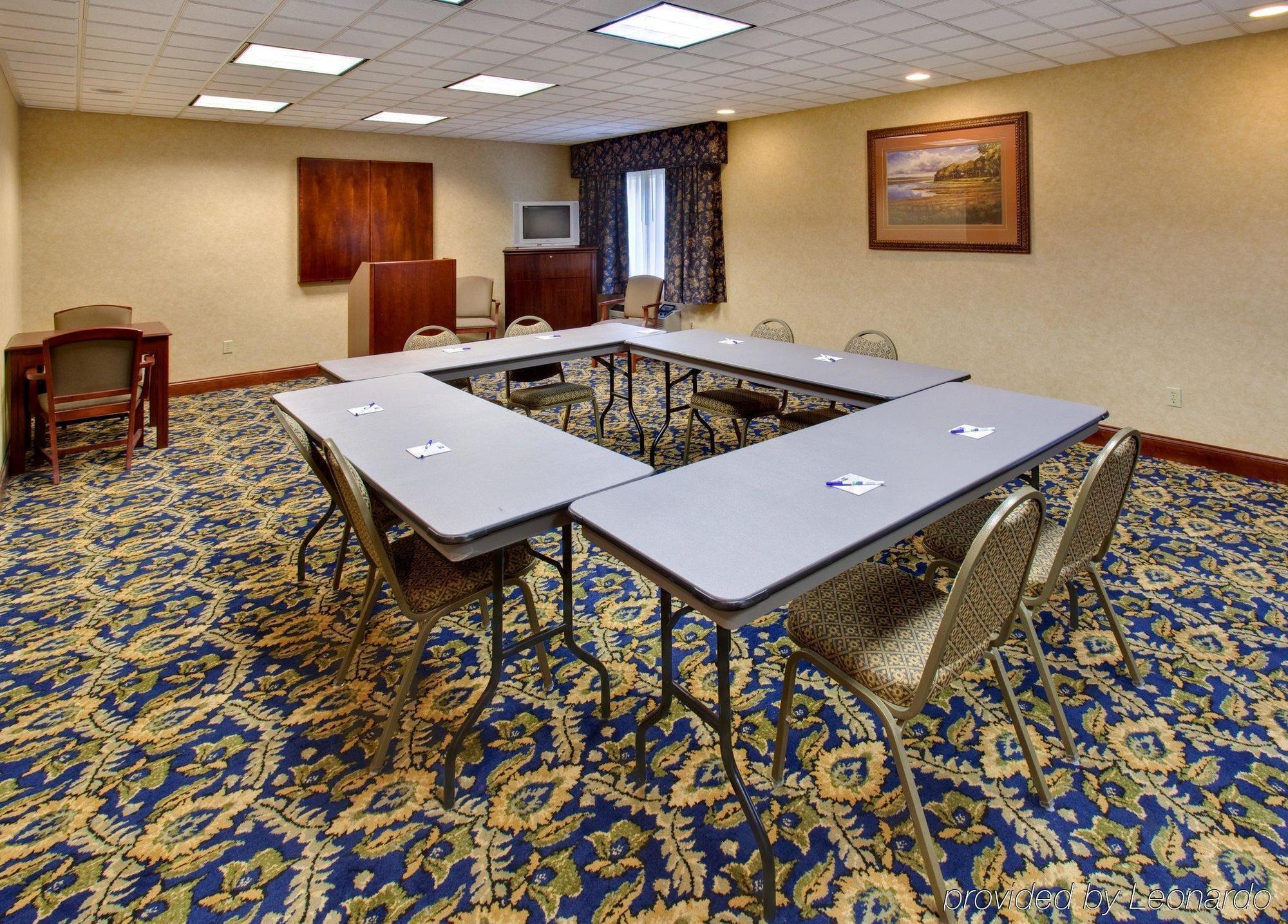 Holiday Inn Express Jamestown By Ihg מתקנים תמונה