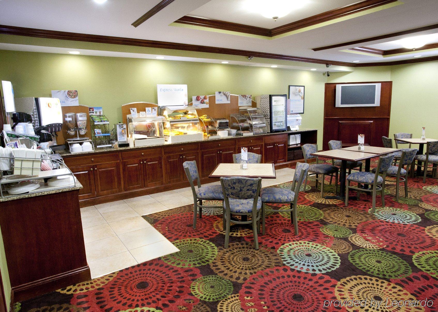 Holiday Inn Express Jamestown By Ihg מראה חיצוני תמונה